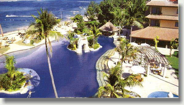 �z�e���A�X�g���o���̑S�i